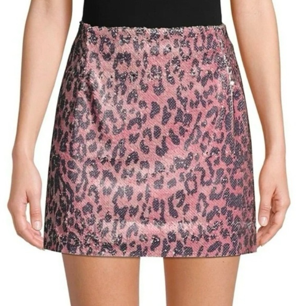 FREE PEOPLE Animal Print Pink Cheetah Sequin Mini Skirt 8 Sparkly Concert Party